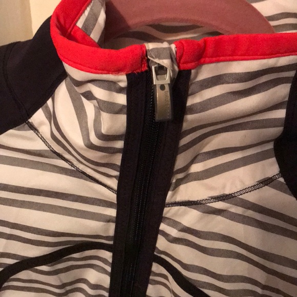 Lululemon jacket - Picture 2 of 3